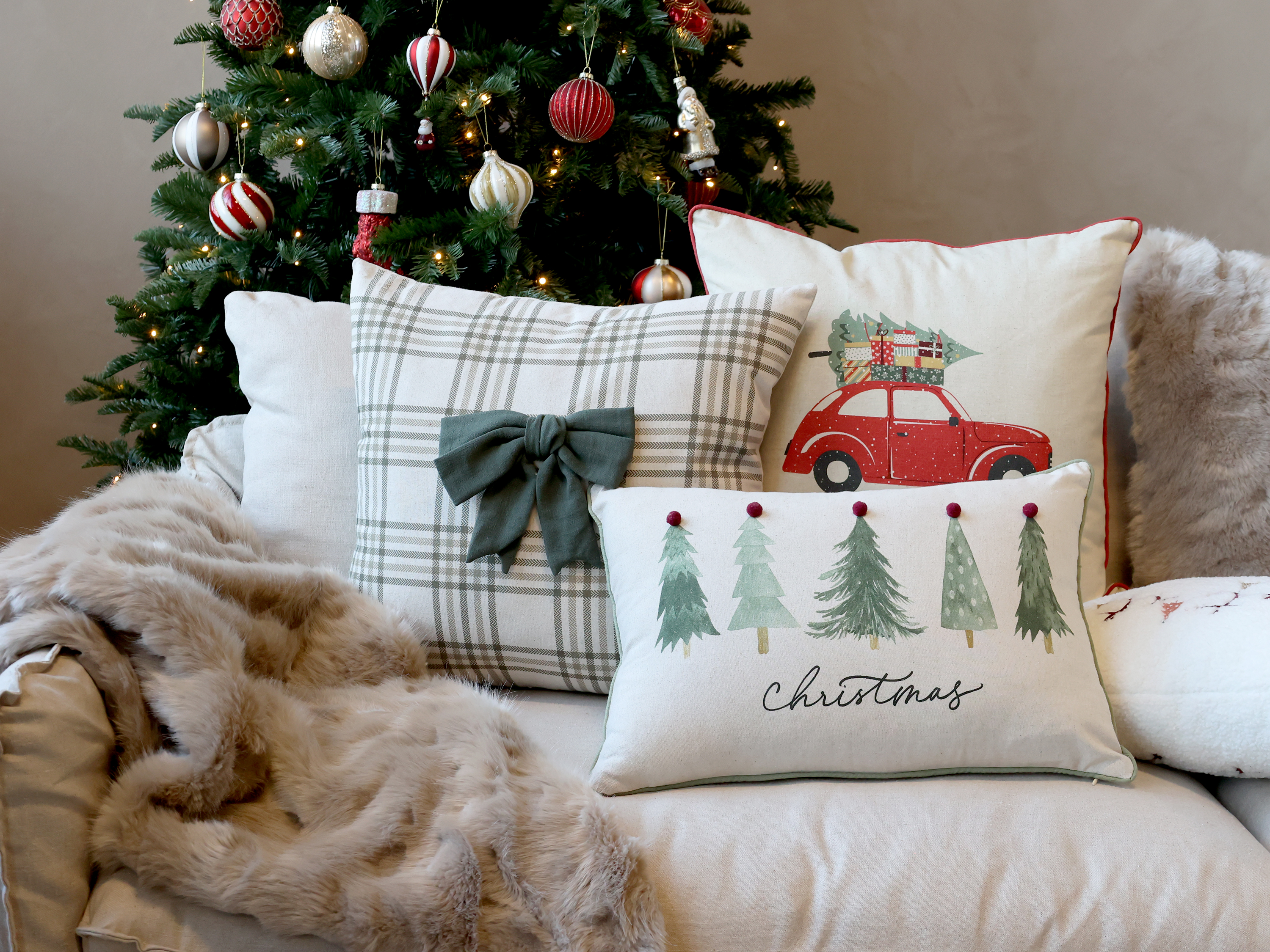 Chic Antique Kissenbezug mit Auto und Weihnachtsbaum leinen